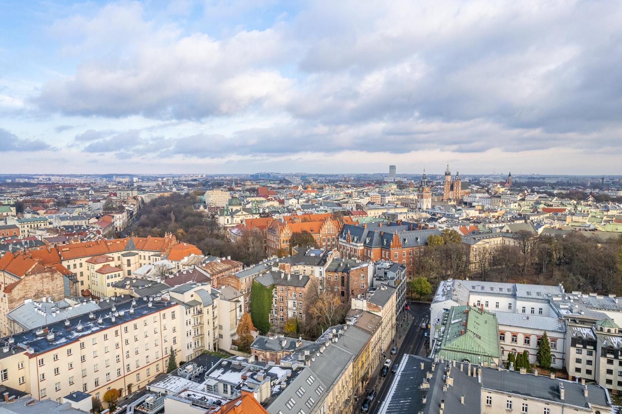 Piasek - Location, Patio, Tram&bus Nearby - By Rentujemy Krakow