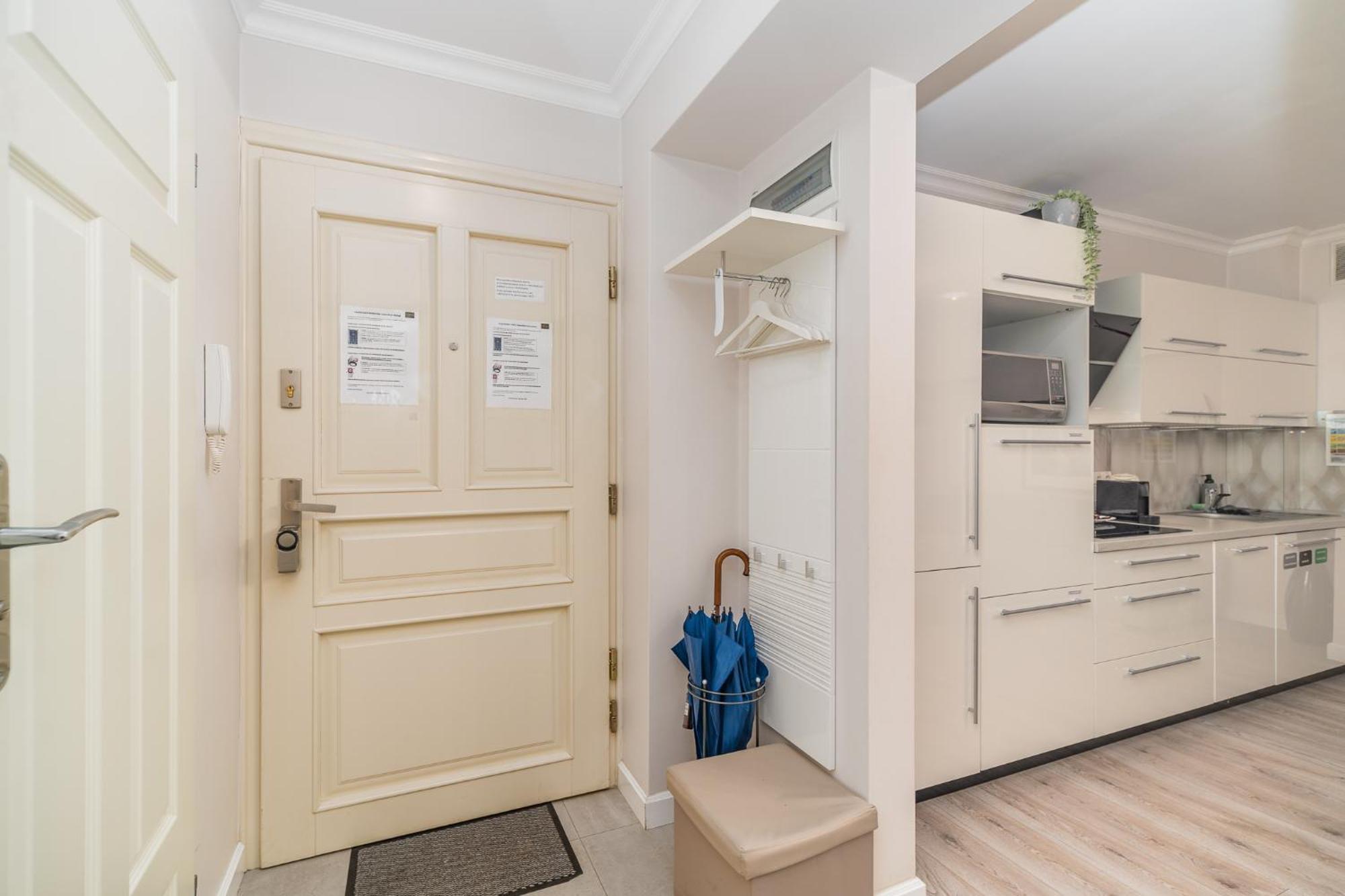 Piasek - Location, Patio, Tram&bus Nearby - By Rentujemy Krakow